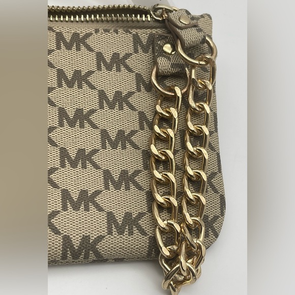 Michael Kors Signature Logo Pull Chain Belt Bag - Picture 10 of 13